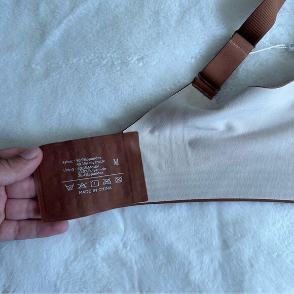 OEAK Women’s Seamless Bra Size Medium - Picture 7 of 9